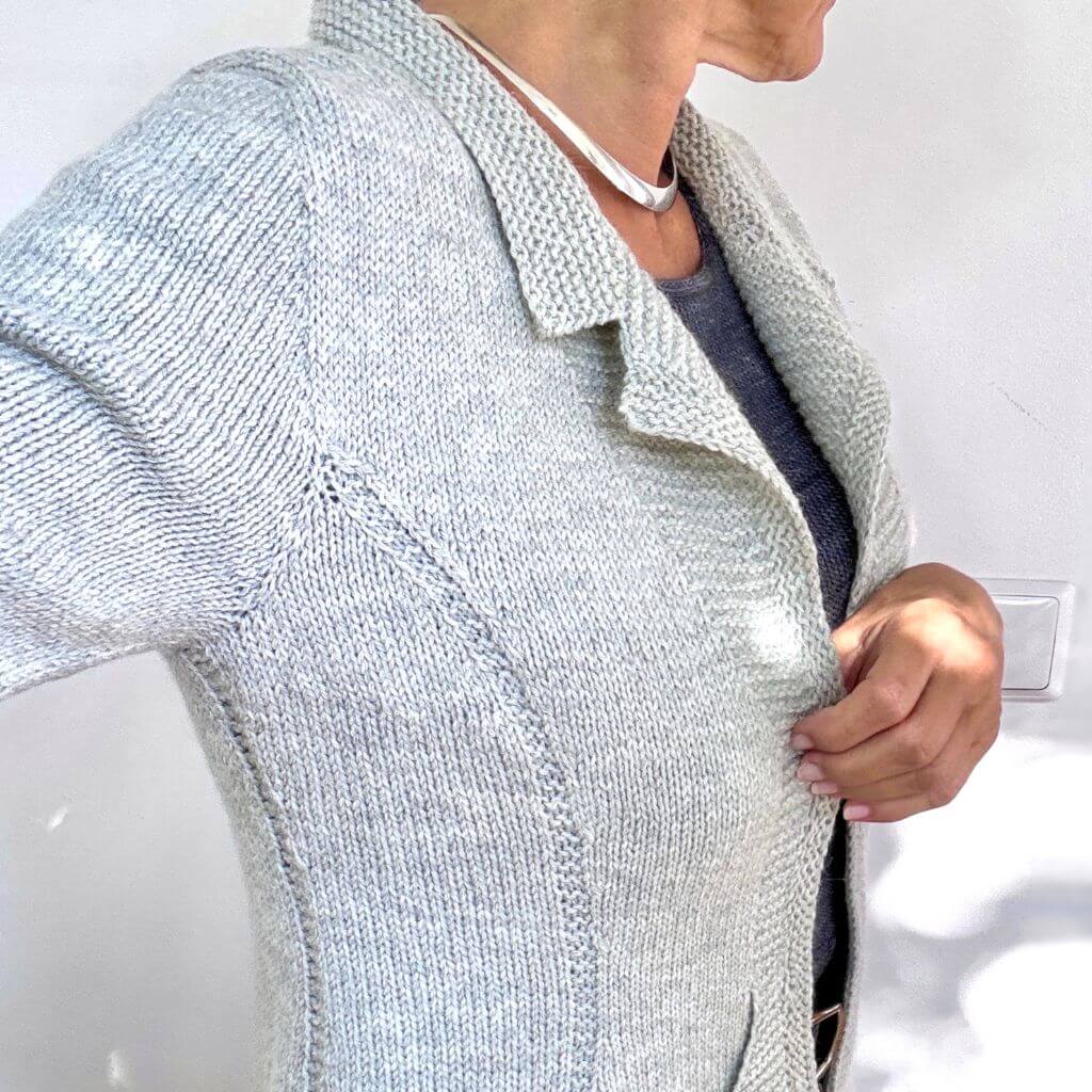 Hinterm Stein Triangle Jacket Strickanleitung - Hinterm Stein (PDF) Lieblingsgarn