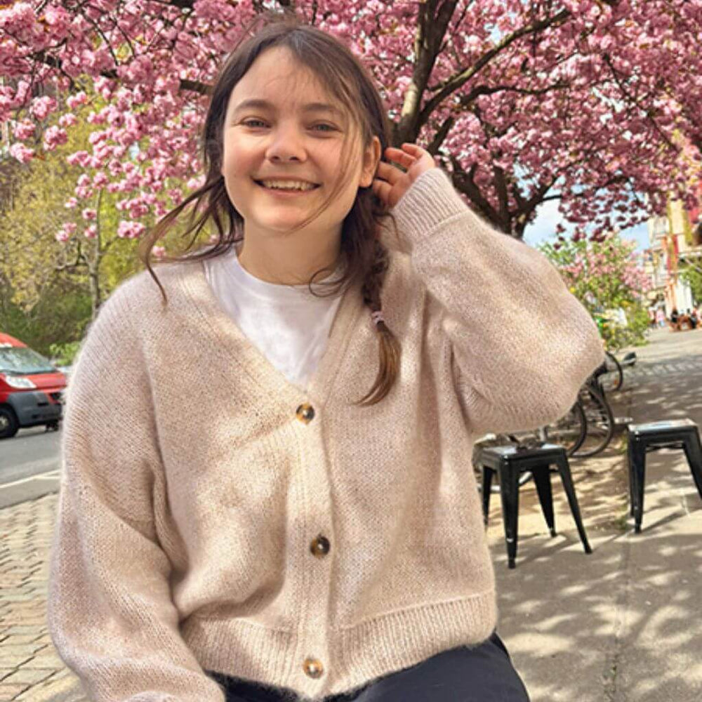 wemadewardrobe Maja Cardigan V-Neck Strickanleitung - wemadewardrobe (PDF) Lieblingsgarn