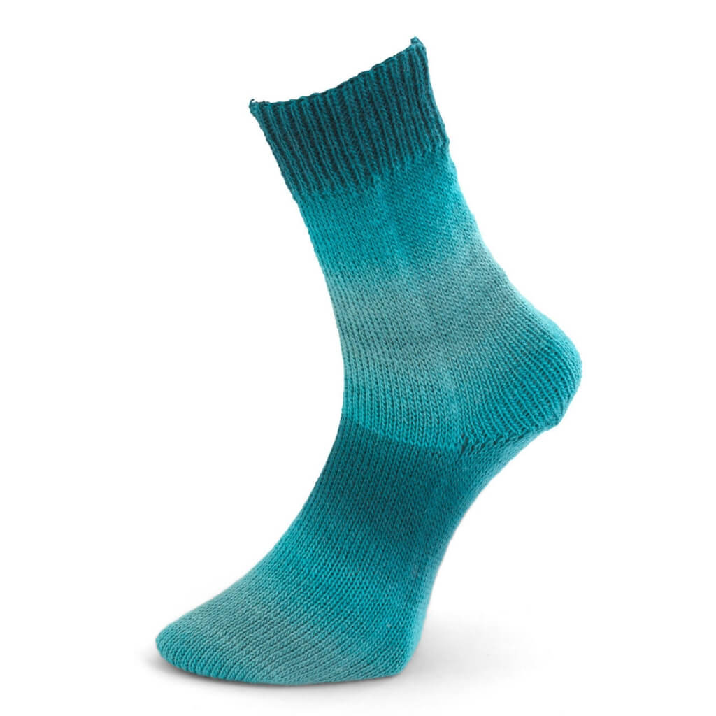 Woolly Hugs 8 - August Woolly Hugs Year Socks Lieblingsgarn