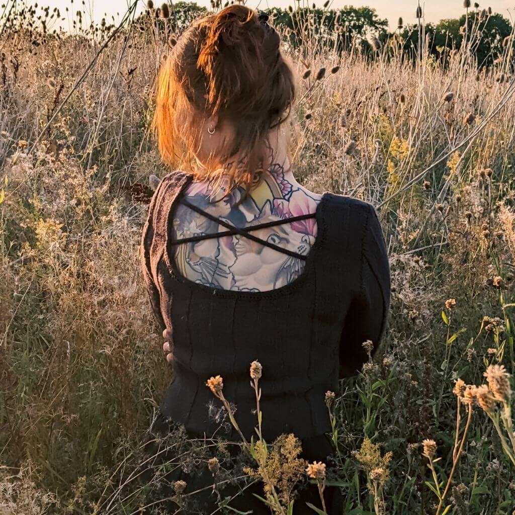 Yarn Me Up Morticia Sweater Strickanleitung - Yarn me Up (PDF) Lieblingsgarn