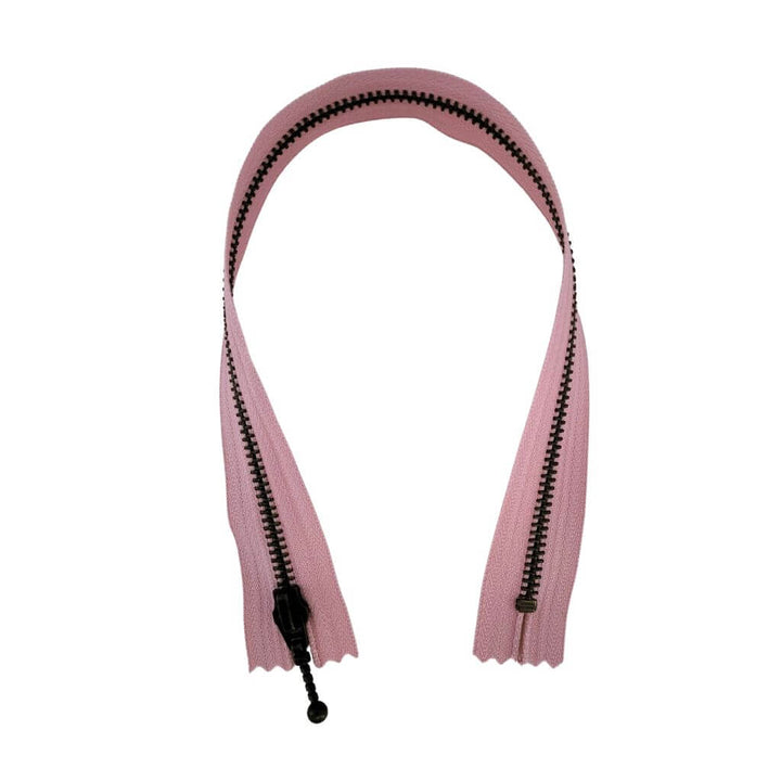 YKK 811 Perlrosa / 36 cm YKK Reißverschluss nicht teilbar 36 cm Lieblingsgarn