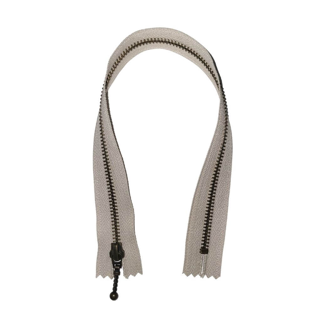 YKK 572 Sand / 36 cm YKK Reißverschluss nicht teilbar 36 cm Lieblingsgarn