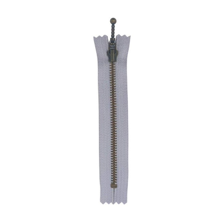 YKK 154 Silbergrau / 24 cm YKK Reißverschluss nicht teilbar 24 cm Lieblingsgarn