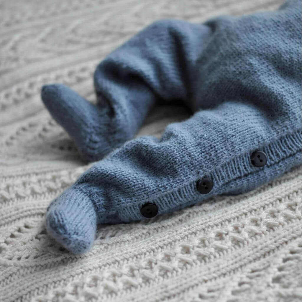 Yndestrikk Pattern Basic Strampelanzug Strickanleitung - Yndestrikk (PDF) Lieblingsgarn