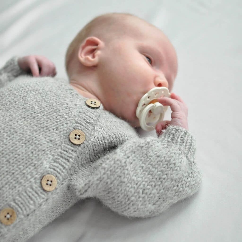 Yndestrikk Pattern Langer Babystrampler Strickanleitung - Yndestrikk (PDF) Lieblingsgarn